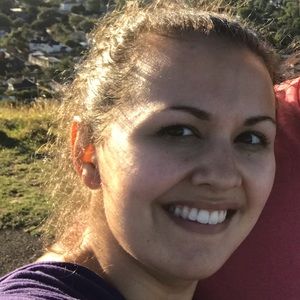 Meet your Posher, Danielle